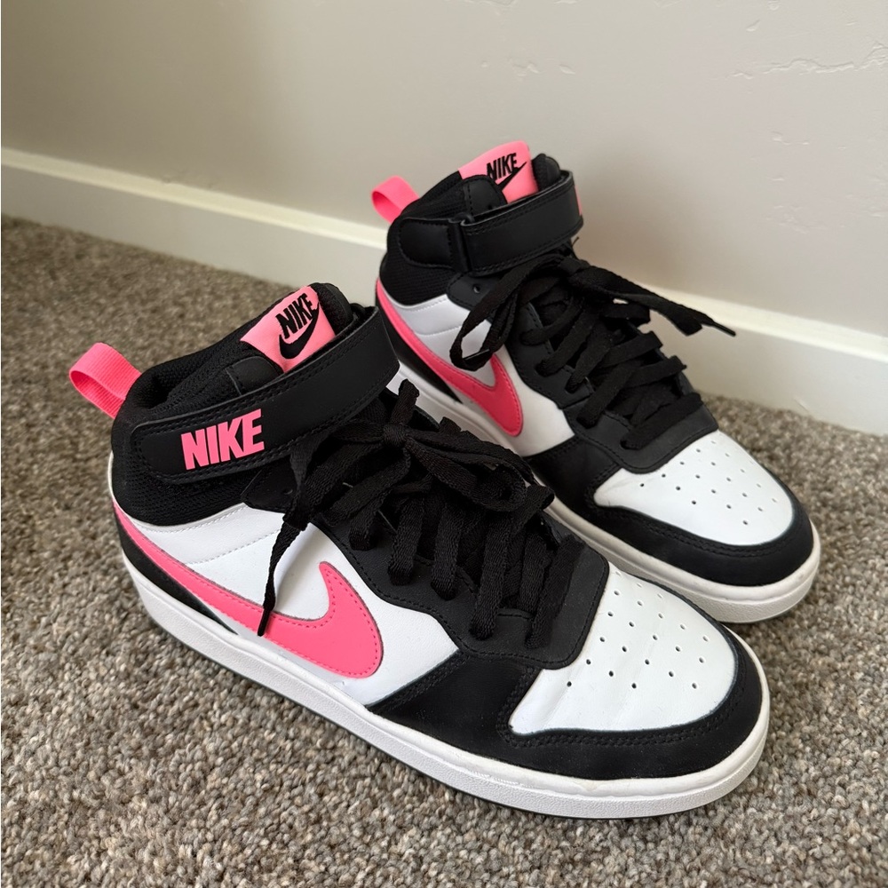 Nike Court Borough black & pink sneakers- youth size 6.5/women size 8-8.5